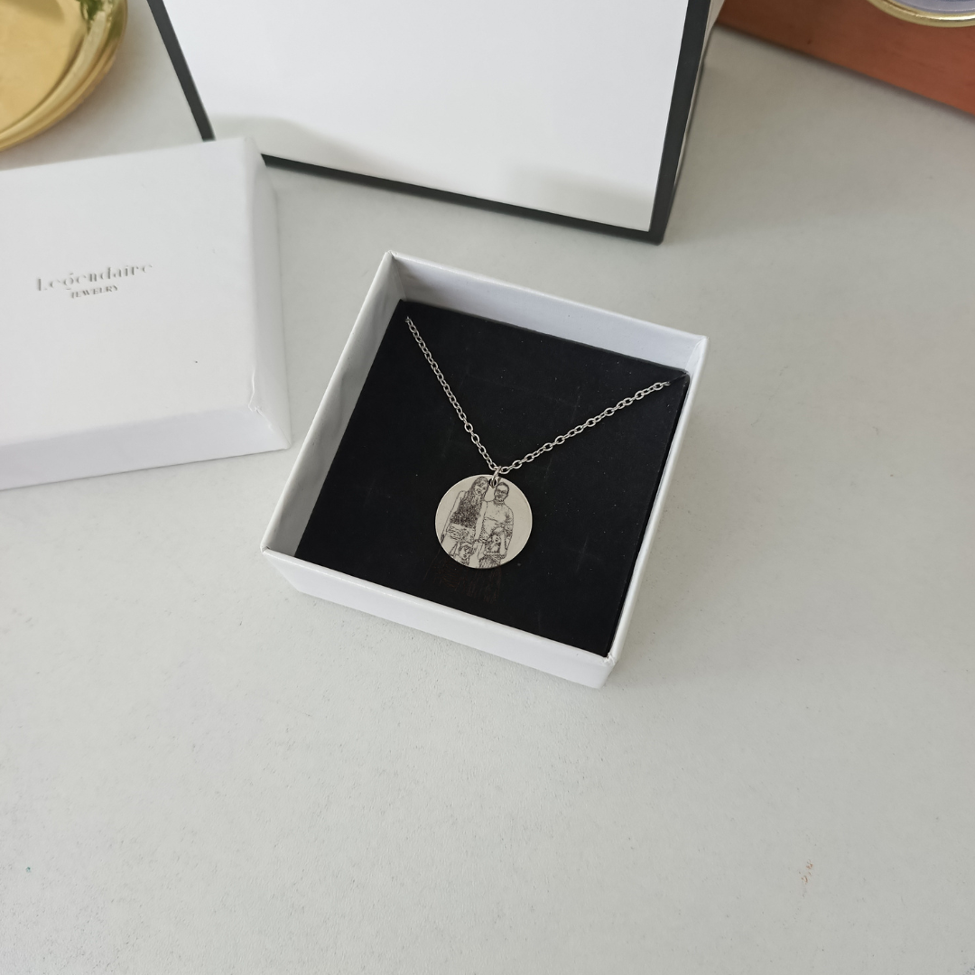 Moments Photo Engraved Necklace (silver)