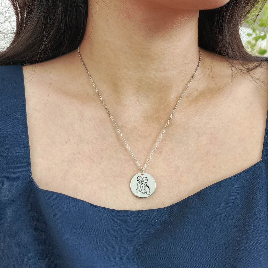 Moments Photo Engraved Necklace (silver)